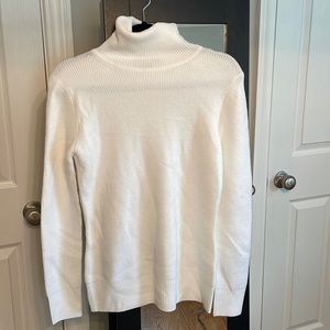 NWT French Connection turtleneck!